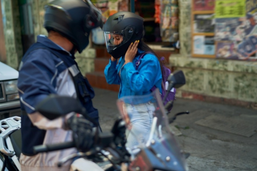 Uber Moto no está habilitado para transportar pasajeros en Corrientes
