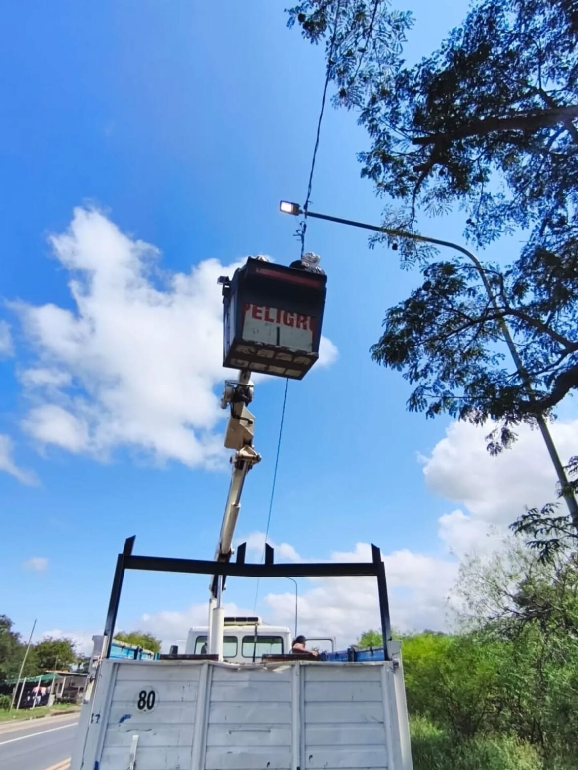Barranqueras: el municipio restableció la iluminación en el acceso por avenida San Martín