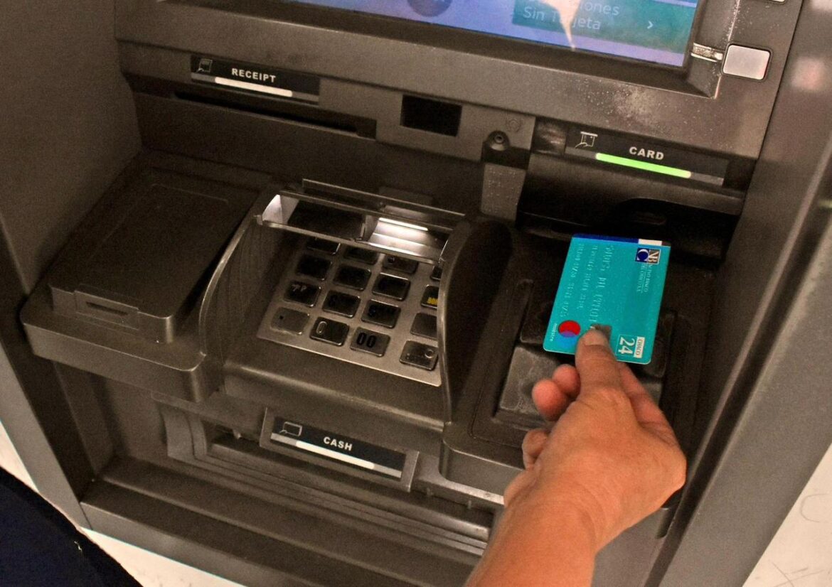 Sueldos de marzo: pasivos cobran el 31 y activos el 1 de abril