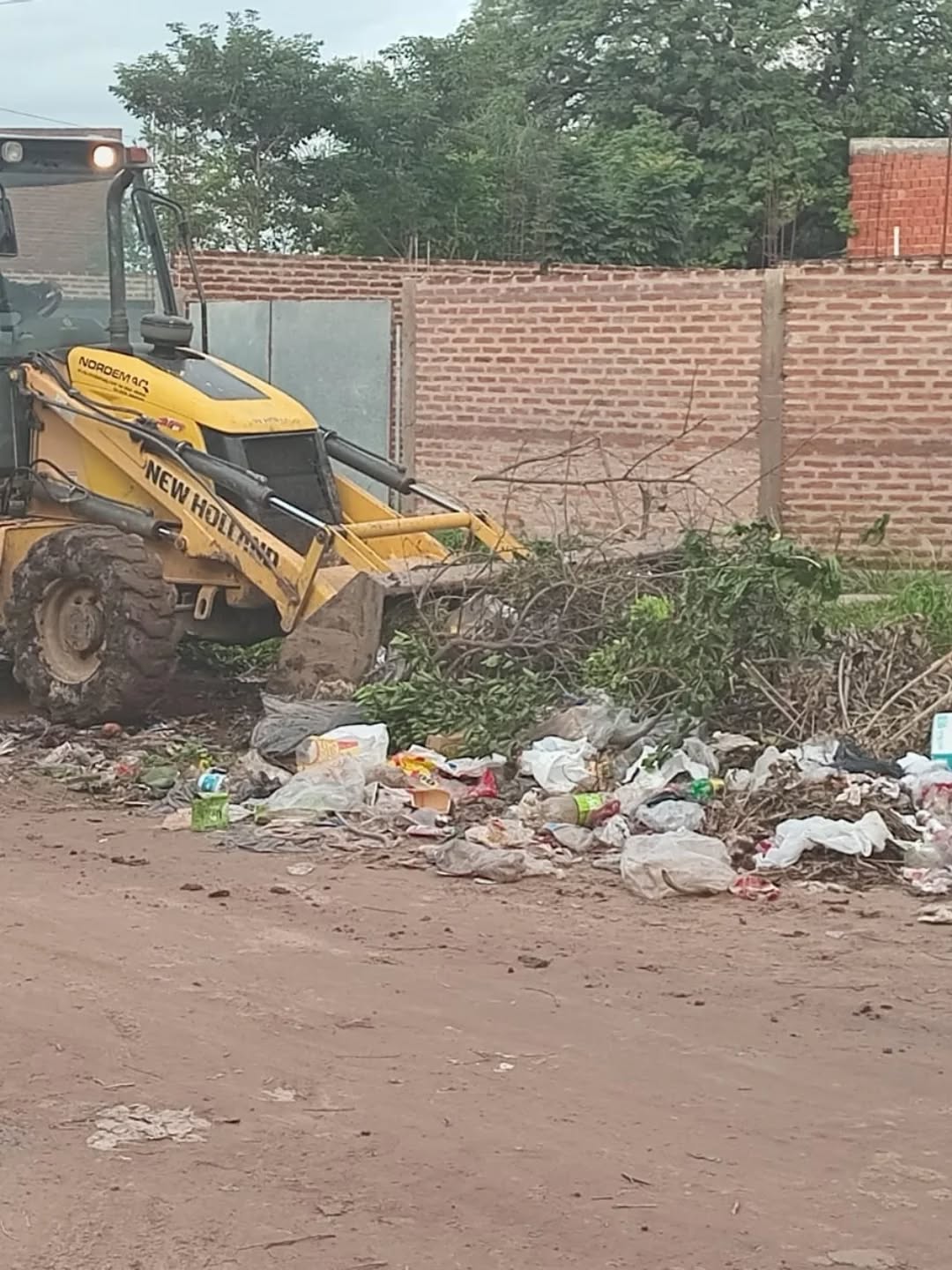 Más limpieza en los barrios: avanzan con la erradicación de microbasurales en Fontana