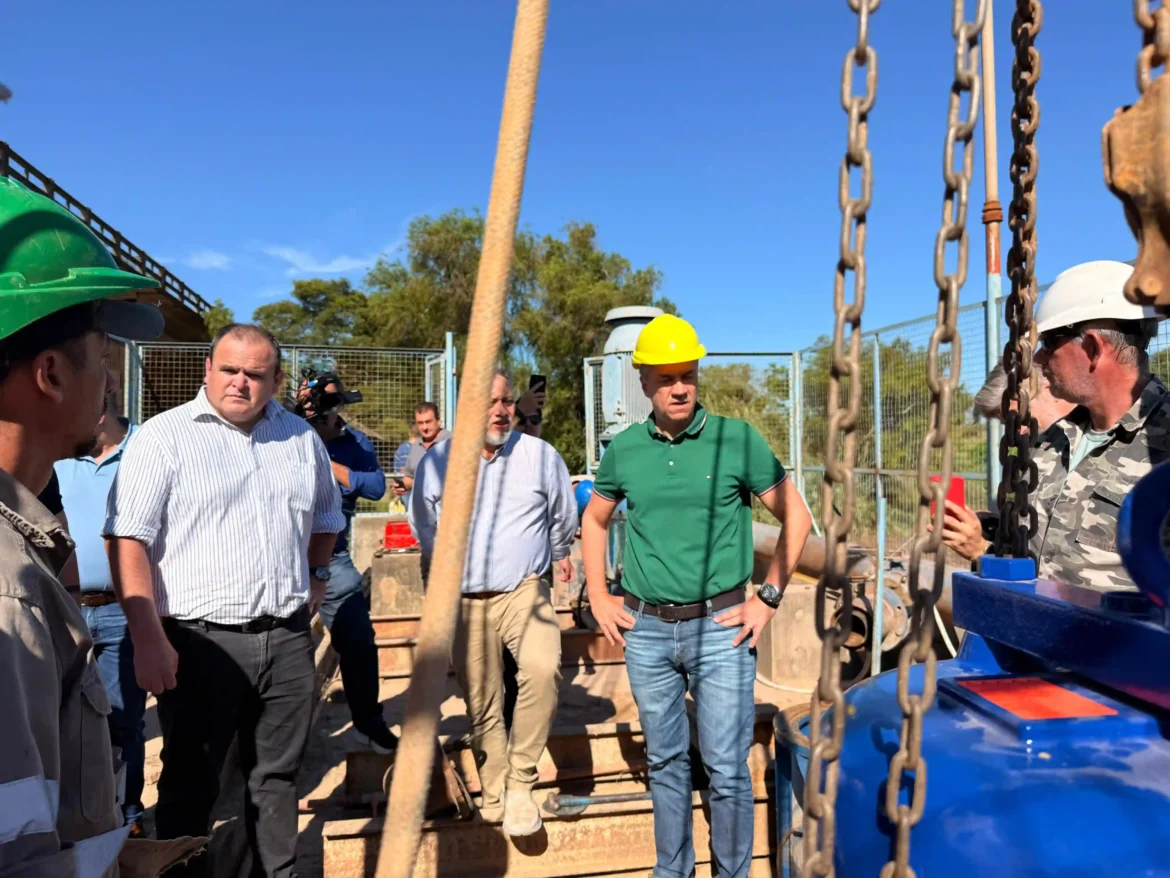 Gral. San Martín: suman una nueva bomba para reforzar la presión de agua.