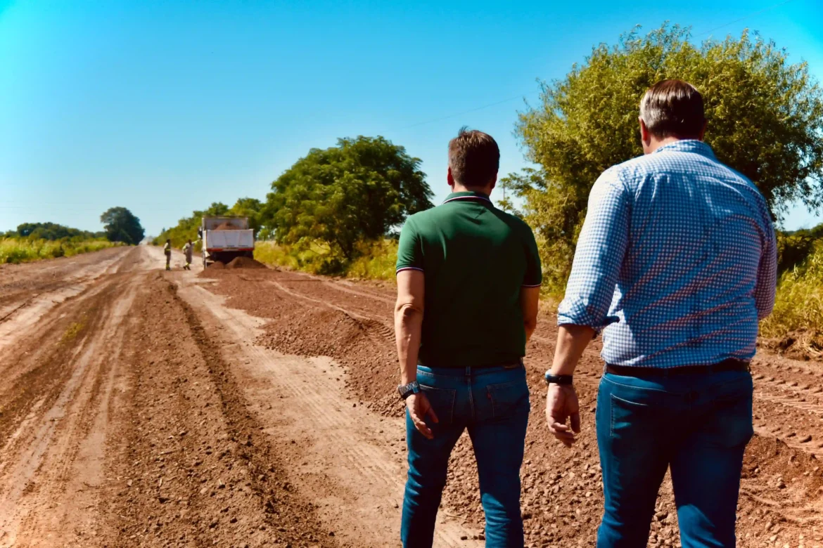 Colonia Los Paraguayos: tras décadas de espera, finalmente llegó el ripio.