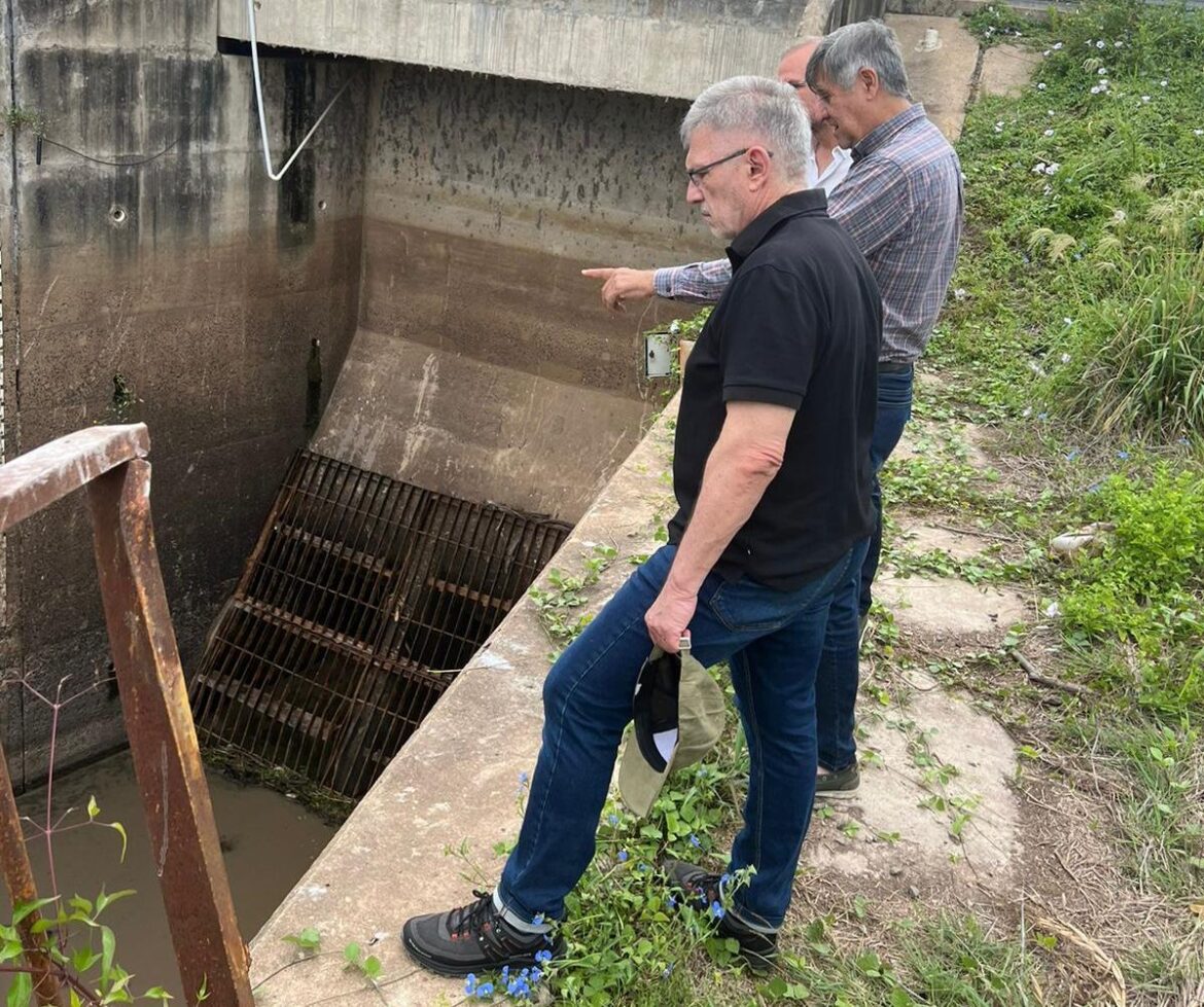 La APA inició bombeo preventivo en el AMGR ante alerta por lluvias intensas