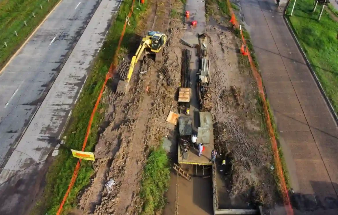 El gobierno provincial consolida obras complementarias de desagües en la zona norte de Resistencia