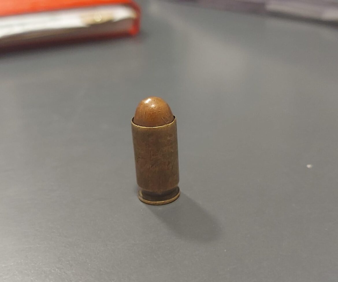 Comisaría Segunda: encuentran un proyectil en una escuela y hubo inmediata intervención policial