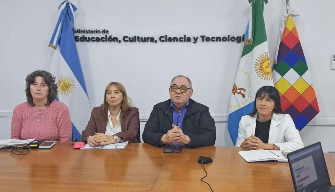Educación continúa con la capacitación “Aprendo leyendo” para fortalecer la lectura en el primer ciclo