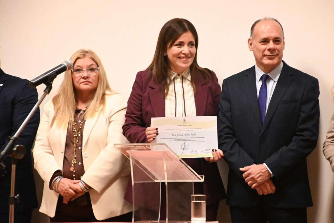 El Poder Legislativo acompañó la jura de Jessica Ayala como la primera Defensora de las Víctimas de la provincia