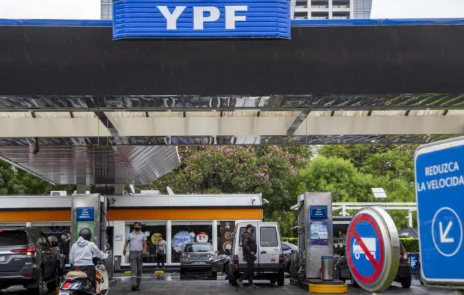 YPF no subirá la nafta por 45 días: las razones
