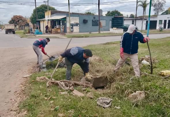 Fontana intensifica tareas de limpieza y drenaje para prevenir anegamientos