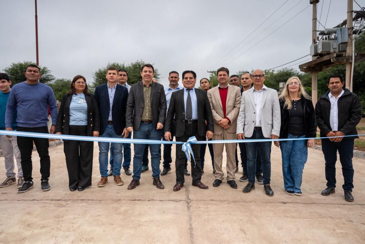 Fuerte impulso al norte: pavimento y anuncio de viviendas en el aniversario 126 de Misión Nueva Pompeya