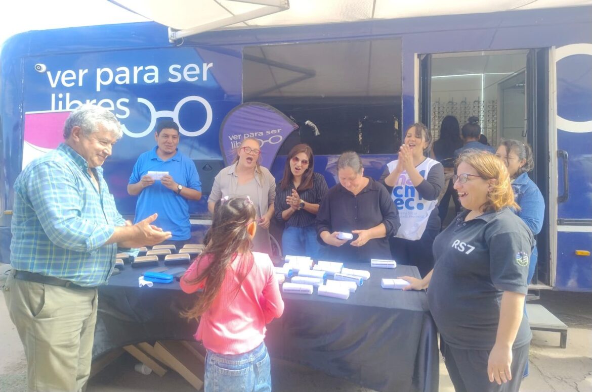 “Ver para ser libres 2026”: el operativo oftalmológico llegó hoy a Pampa del Infierno y Pampa del Indio