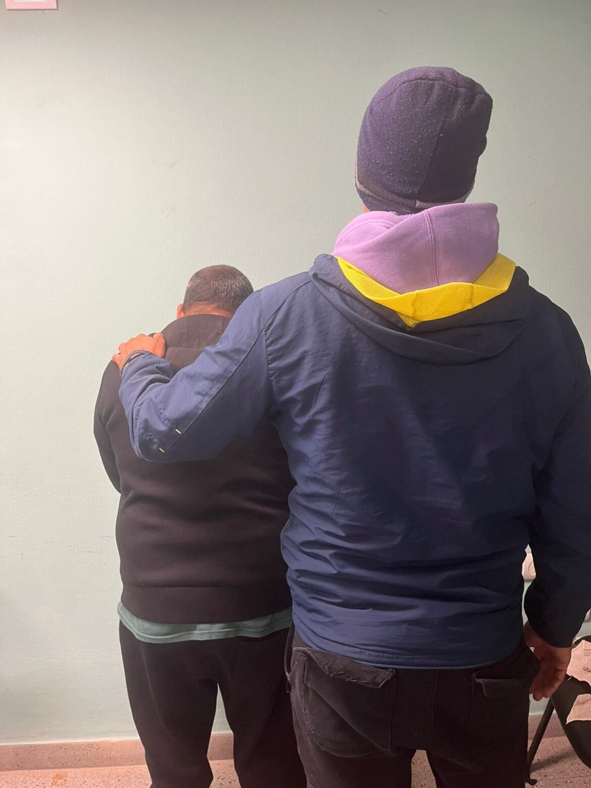 Detienen a un remisero que dañó a golpes un colectivo tras un incidente vial