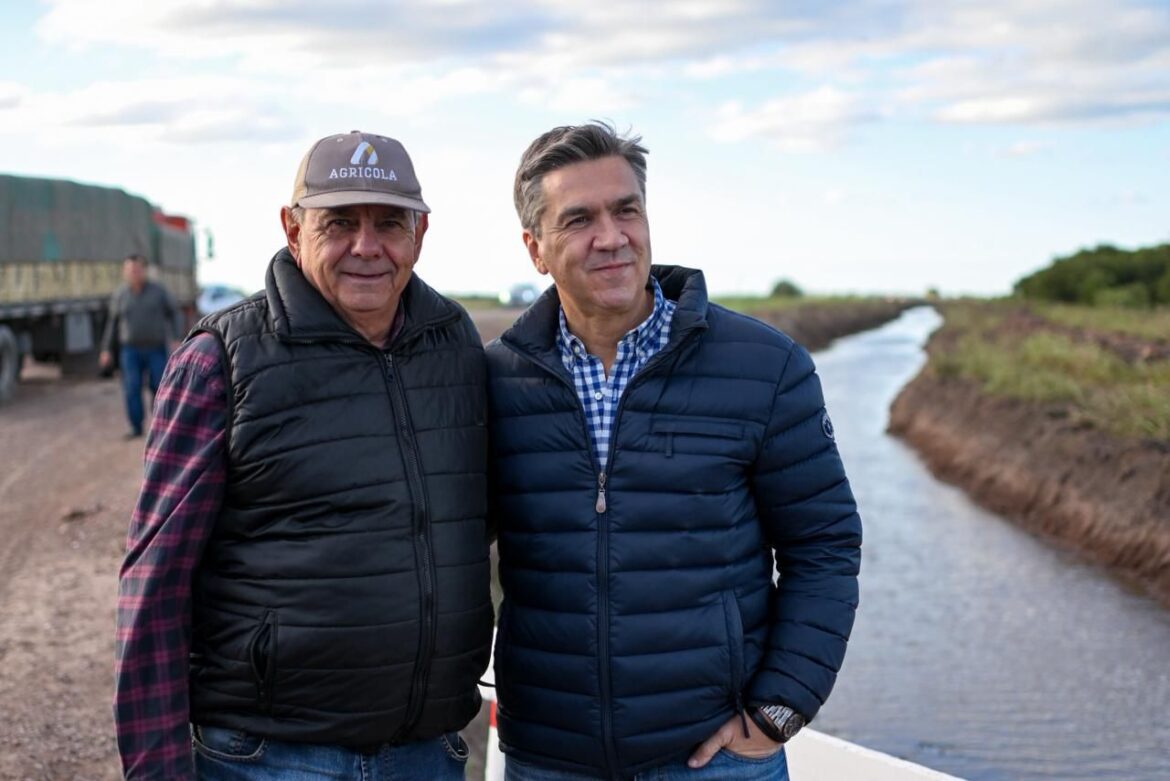 La Clotilde: Zdero supervisó las obras de saneamiento, limpieza y desagües para asistir a productores