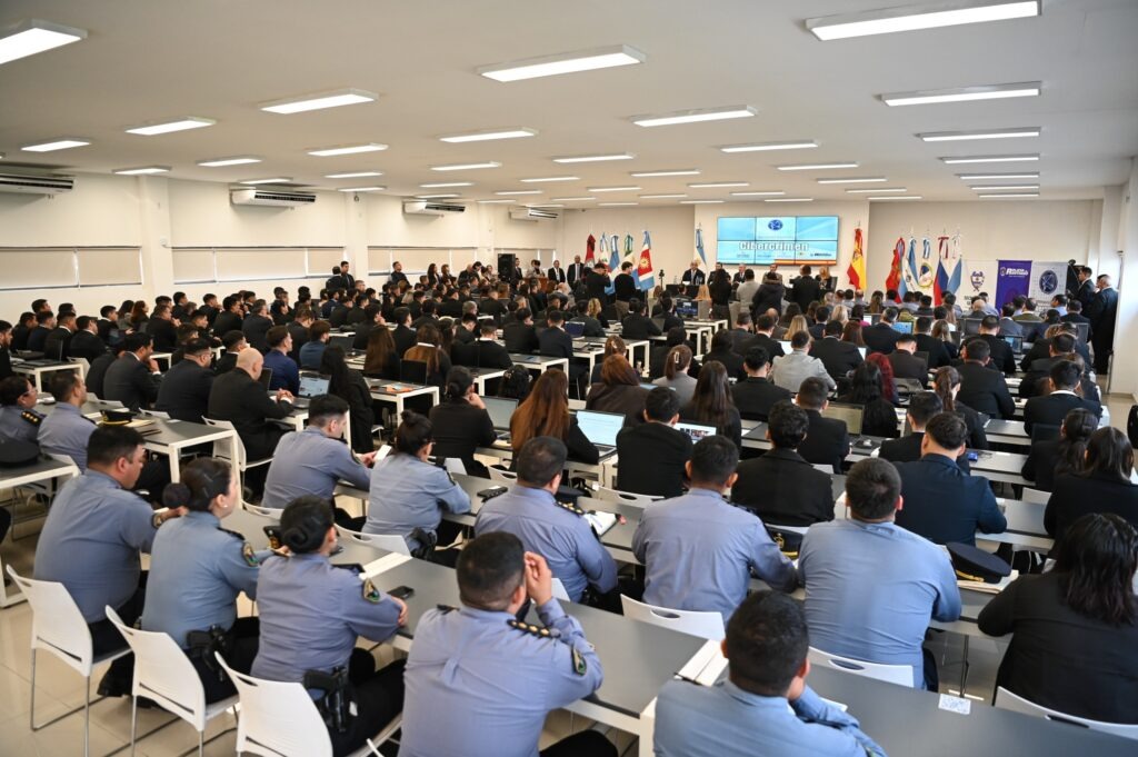 Santiago del Estero: la Policía del Chaco participó del primer encuentro internacional sobre cibercrimen