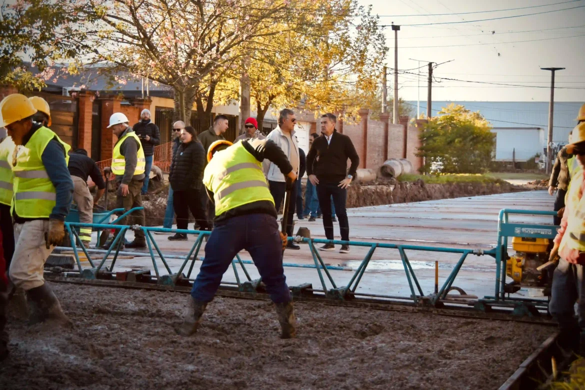 Avanzan las nuevas obras de pavimento en la zona norte de Resistencia.