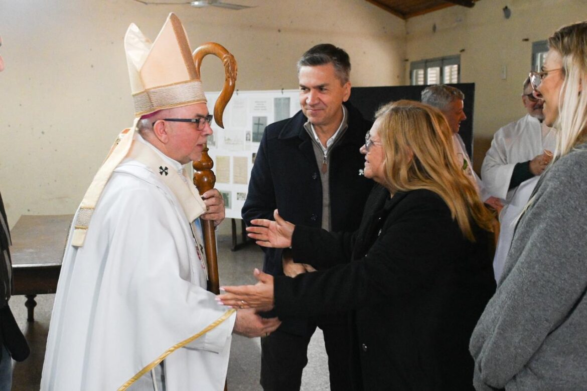 Legisladoras acompañaron la peregrinación y misa en honor a Santa Rita en Puerto Tirol